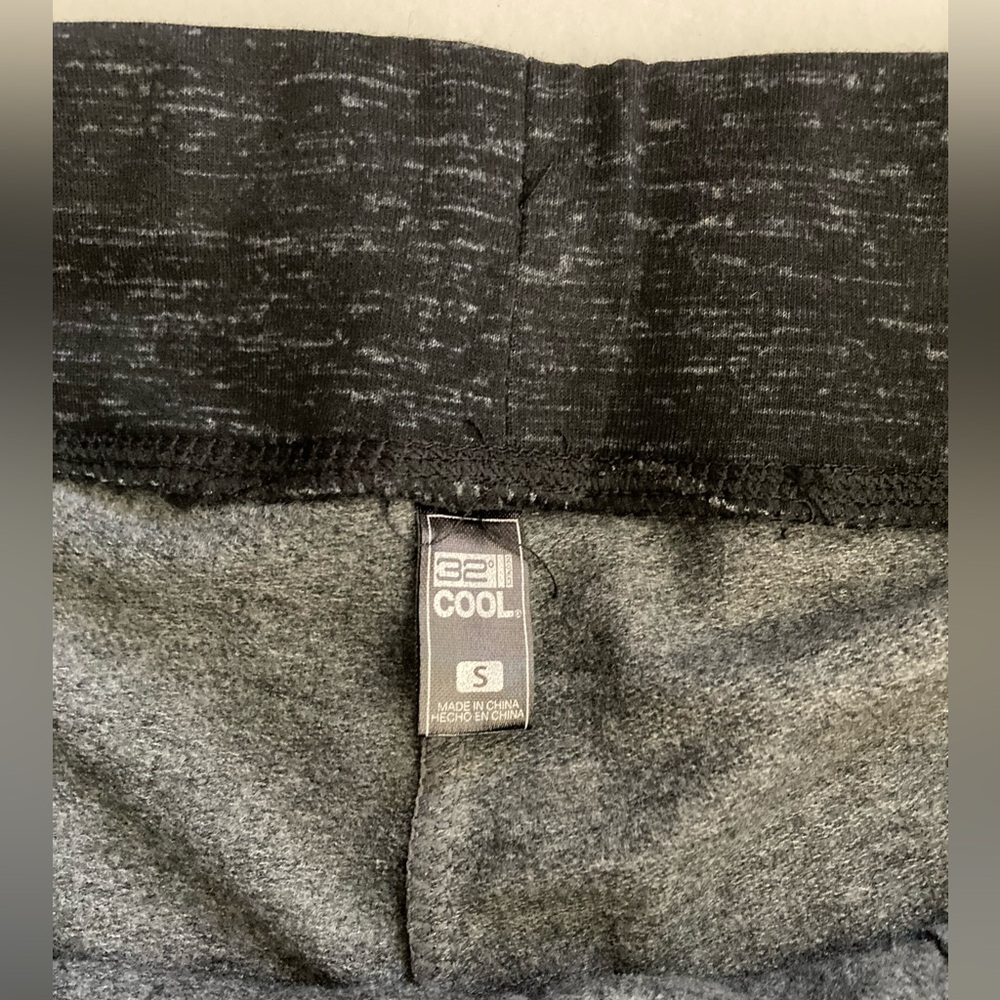 32 Degrees | NWT Ladies Fleece Shorts - Picture 5 of 8